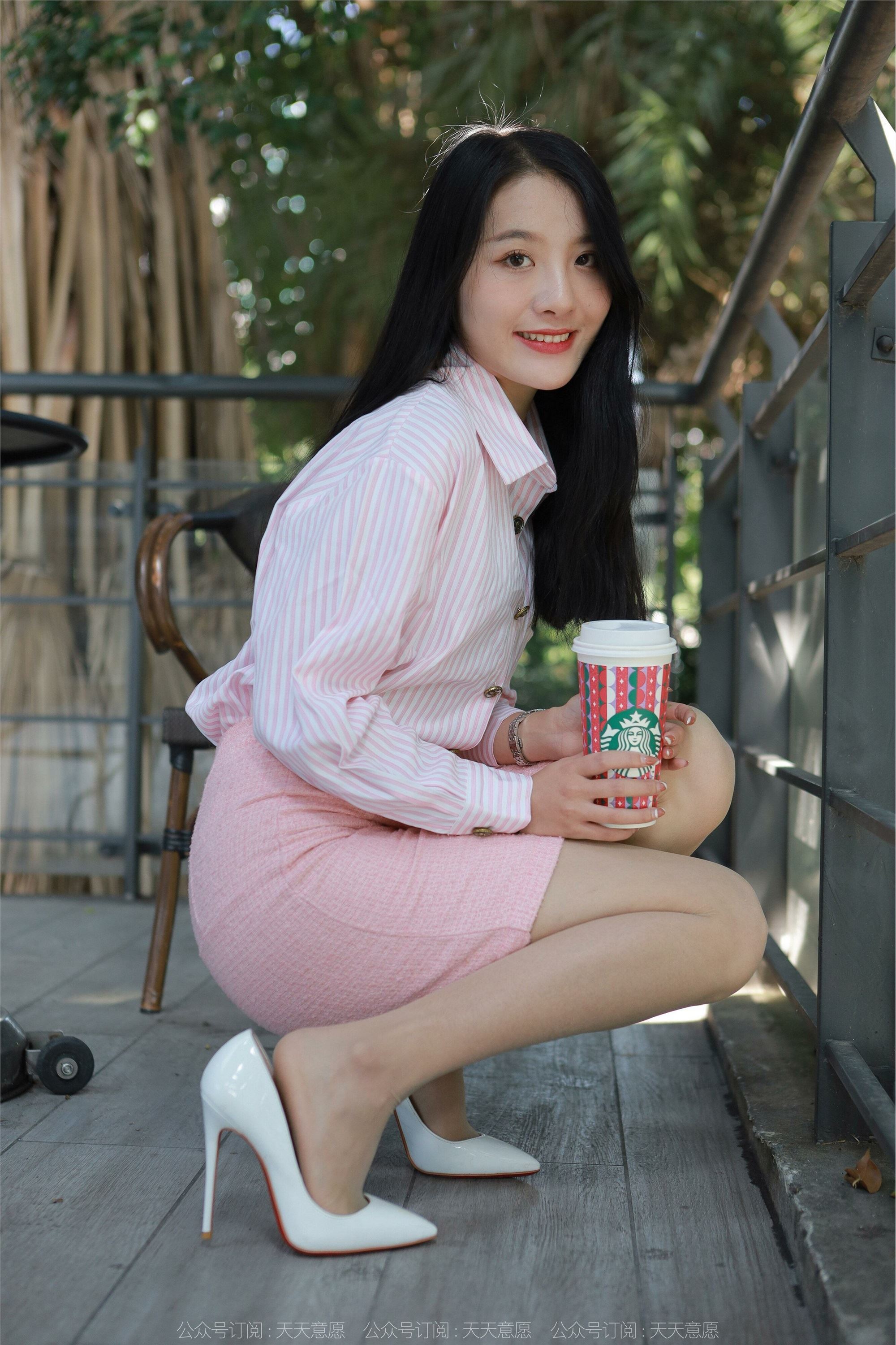 IESS异思趣向  2022.03.08 丝享家1022：婉萍《粉嫩的下午茶》